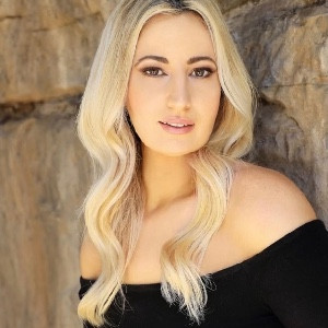 Scarlett Cooper