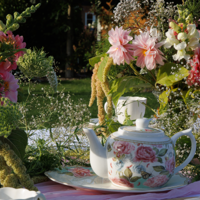 Bellyful in Bloom: A Sparkling Garden Party with The After-Hours Stylist